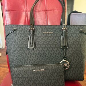 Michael Kors purse matching wallet, brand new